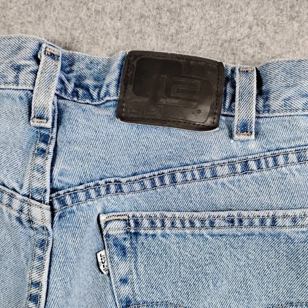 Vintage Levis L2 Baggy Fit Jeans Mens 32x29 Light Wash Denim 90s Streetwear
